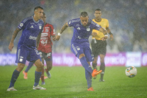suspensión y reanudación Millonarios vs Medellín por lluvia